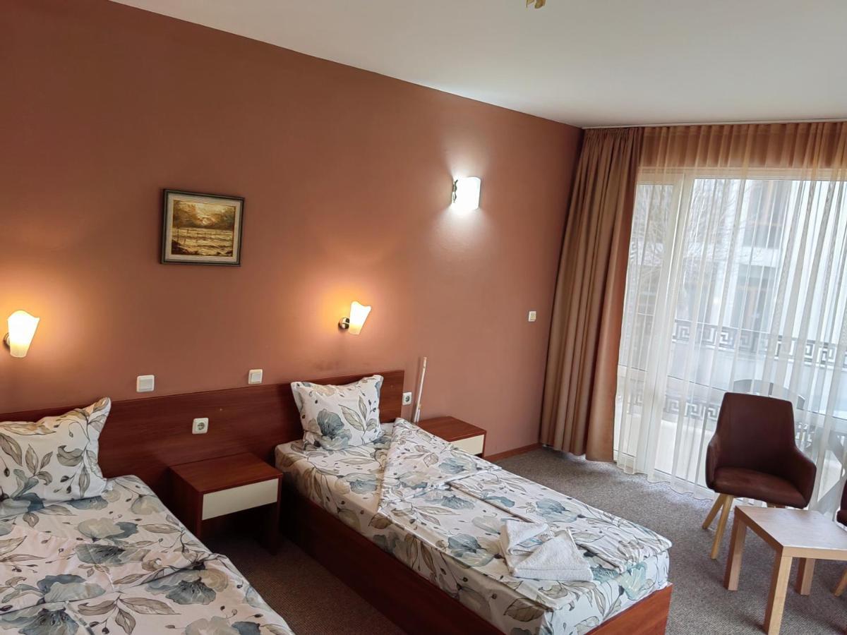 Family Hotel Diana 茨雷沃 外观 照片
