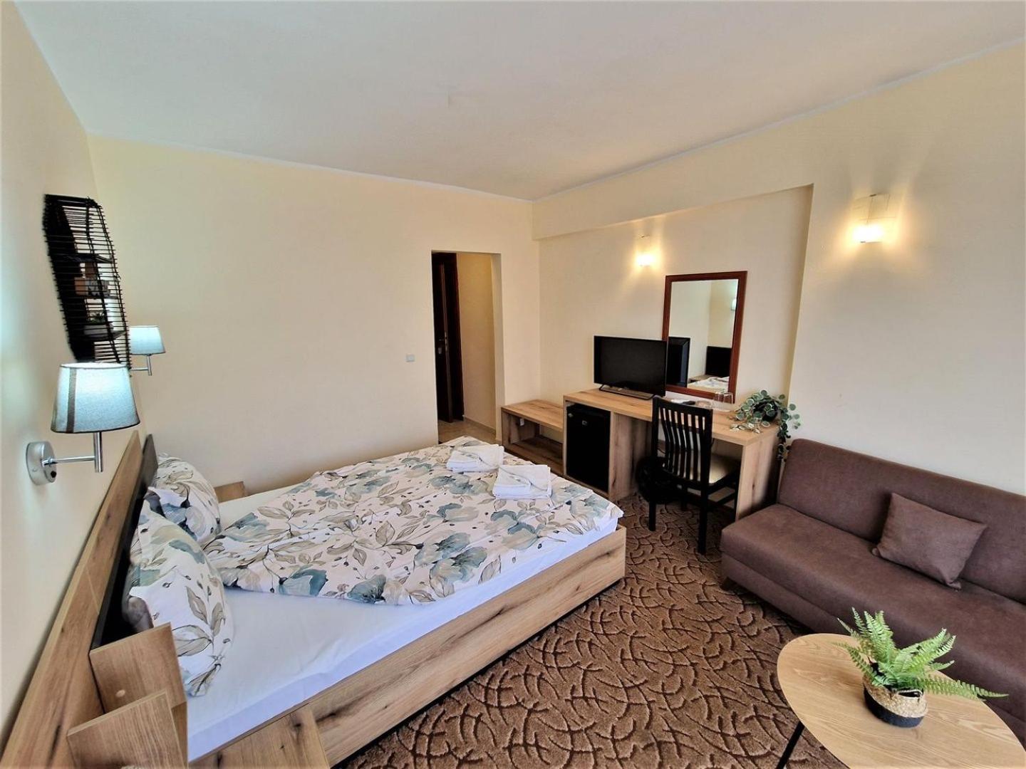 Family Hotel Diana 茨雷沃 外观 照片
